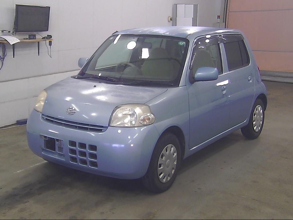 DAIHATSU ESSE