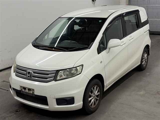 HONDA FREED SPIKE