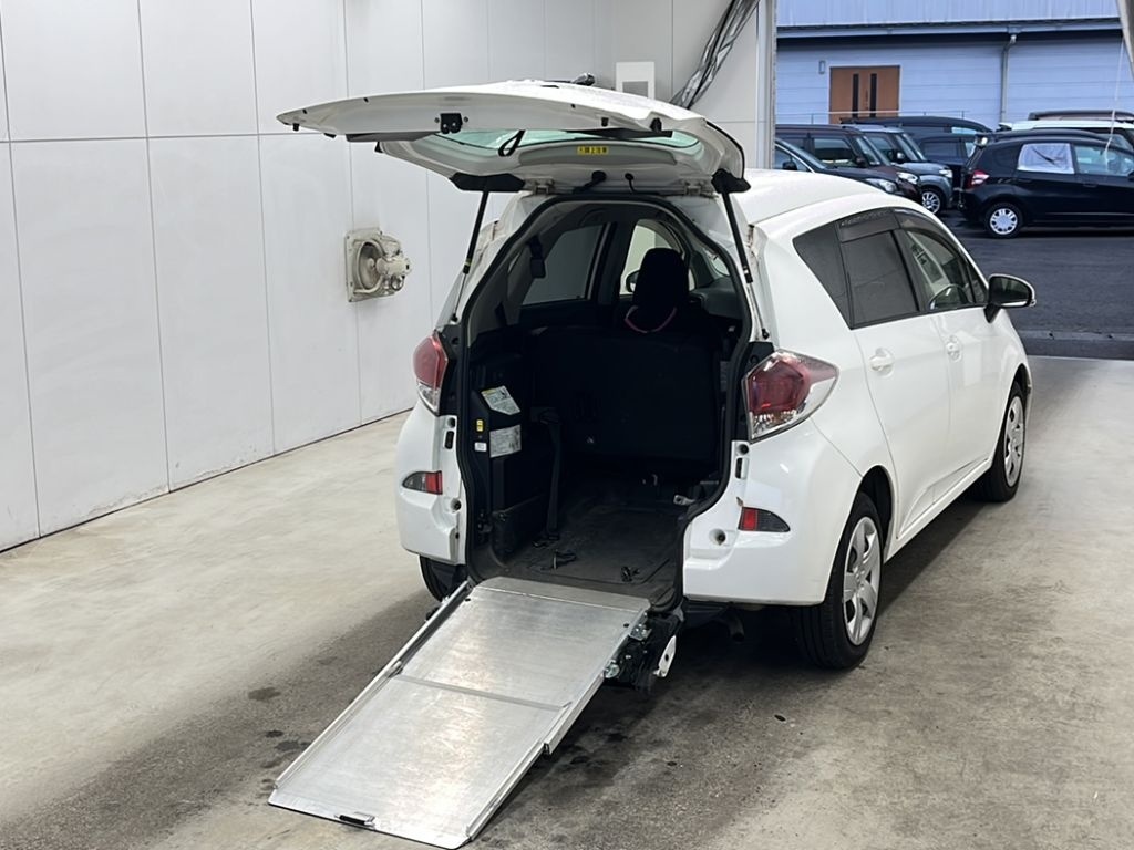 TOYOTA RACTIS