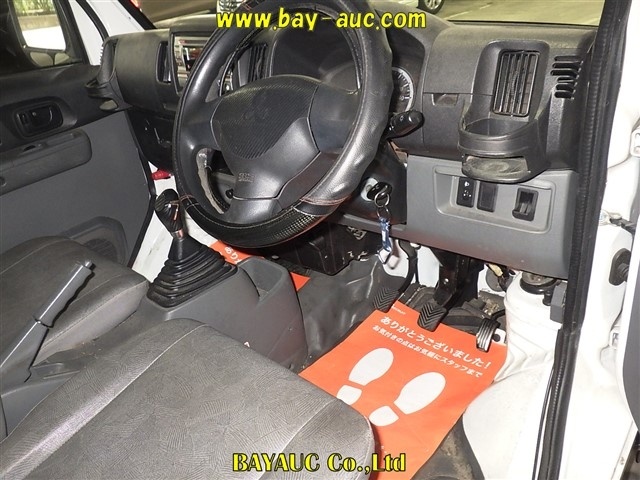 MITSUBISHI MINICAB