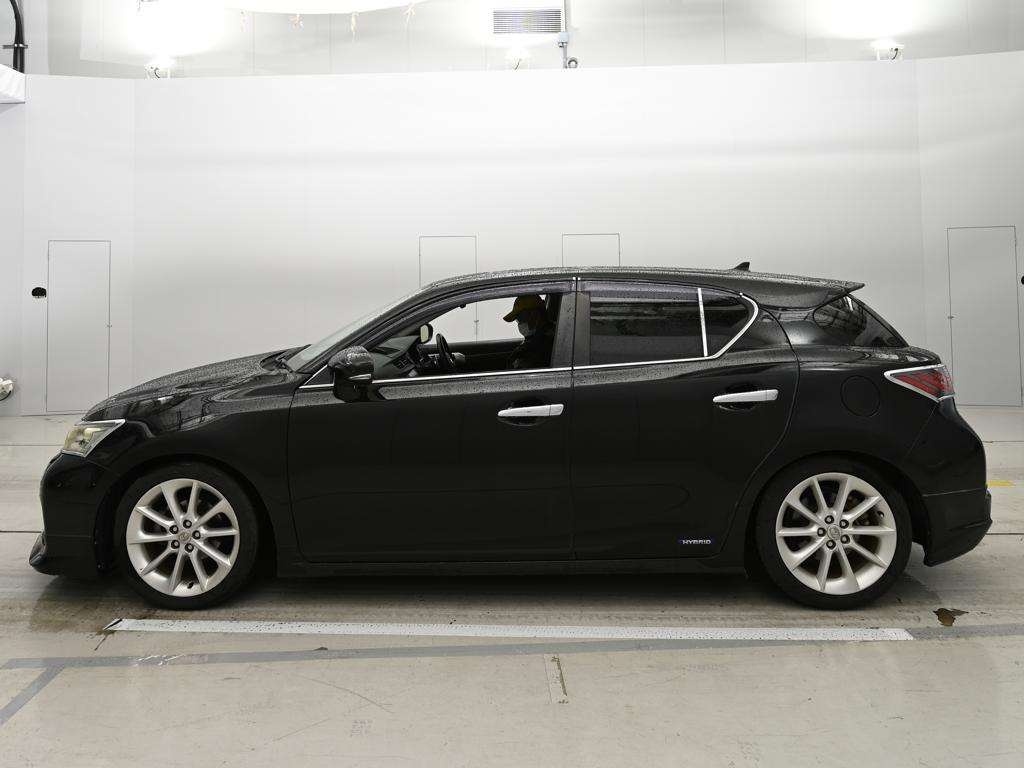 LEXUS CT200H