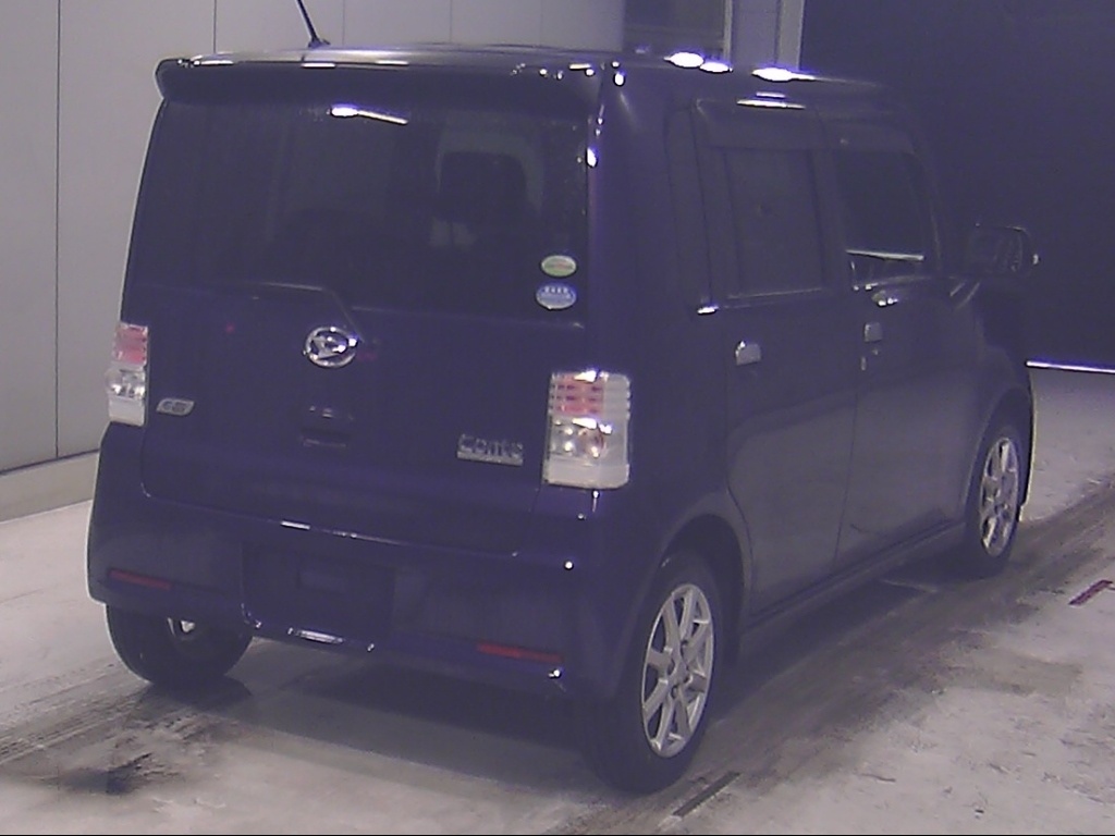 DAIHATSU MOVE CONTE