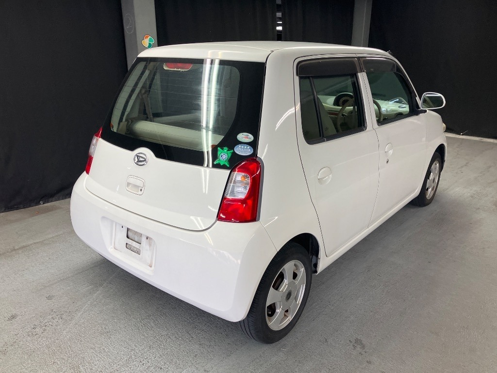 DAIHATSU ESSE