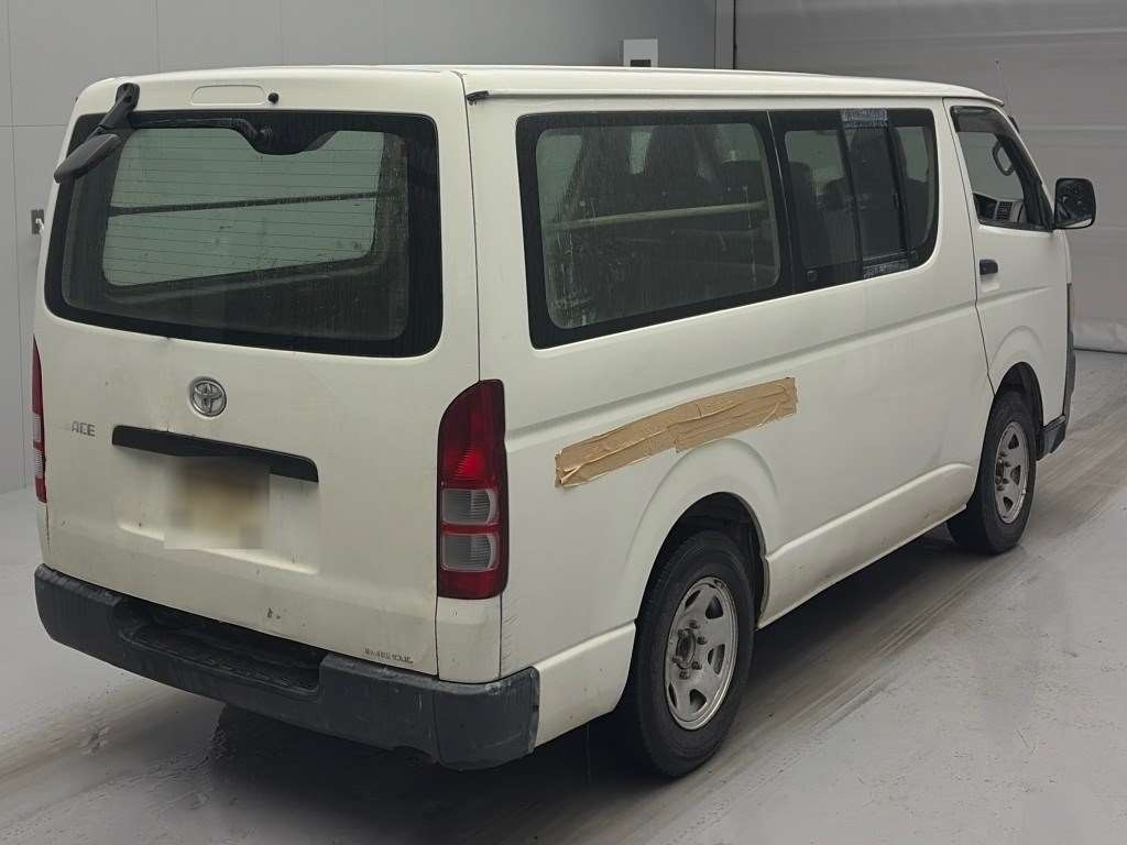 TOYOTA REGIUS ACE
