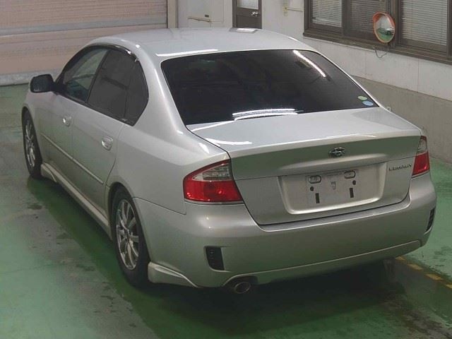 SUBARU LEGACY B4