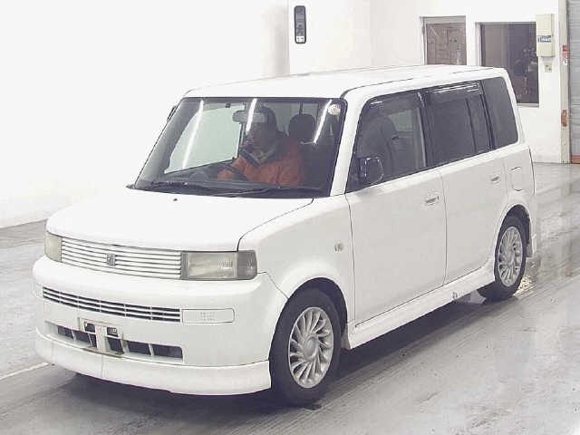TOYOTA BB