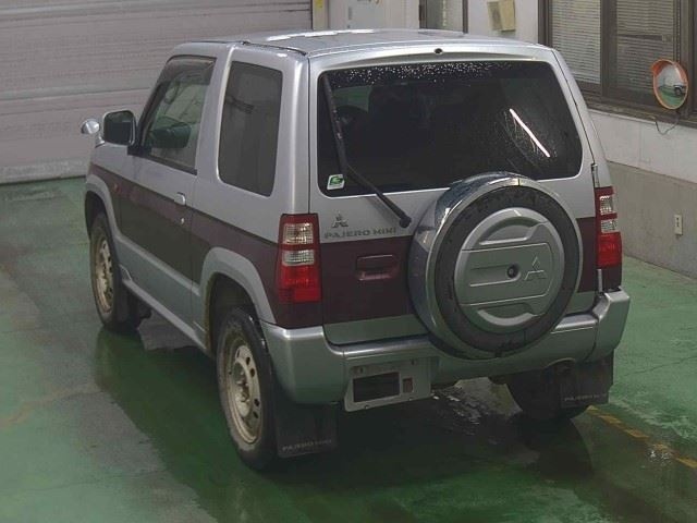 MITSUBISHI PAJERO MINI