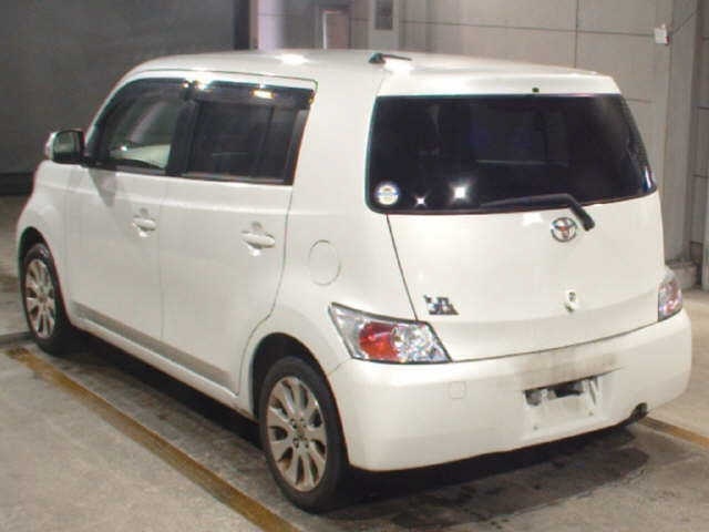 TOYOTA BB