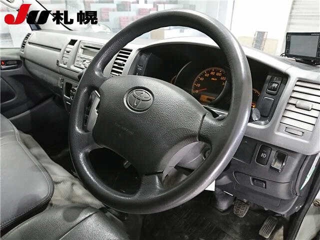 TOYOTA REGIUS ACE