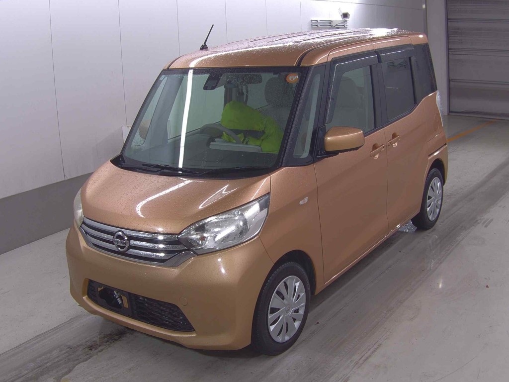 NISSAN DAYZ ROOX