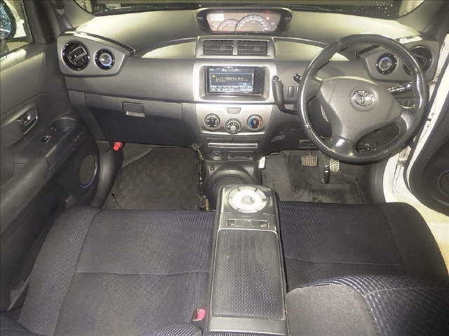TOYOTA BB