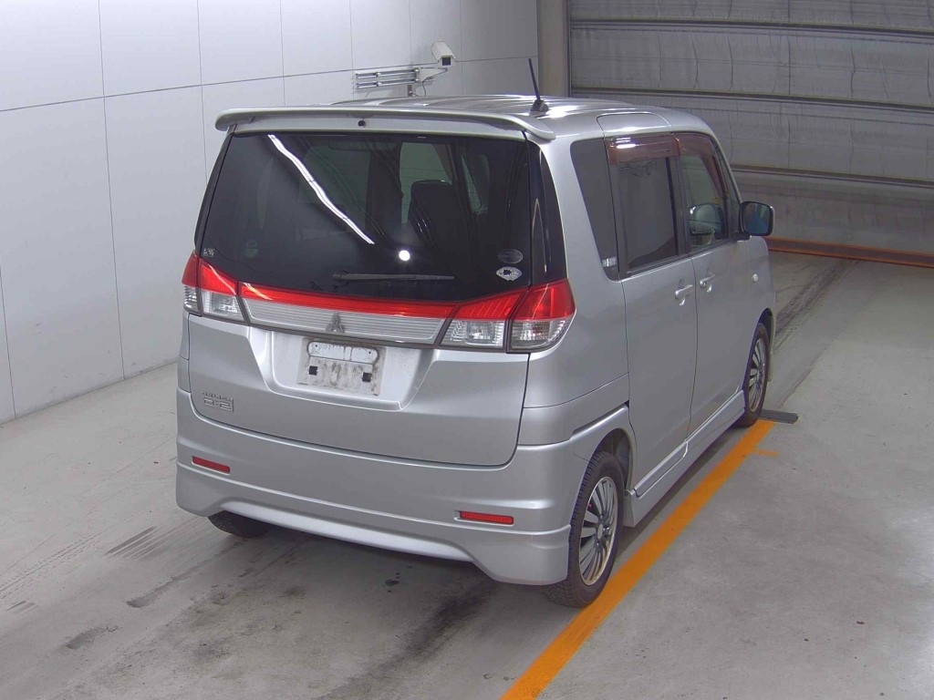 MITSUBISHI DELICA D:2