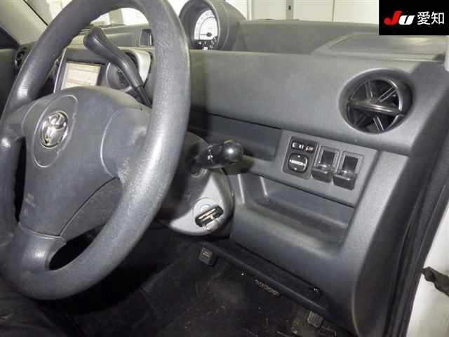 TOYOTA BB
