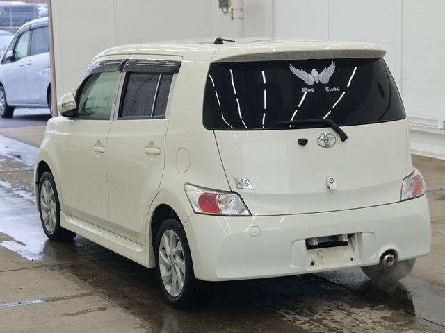 TOYOTA BB
