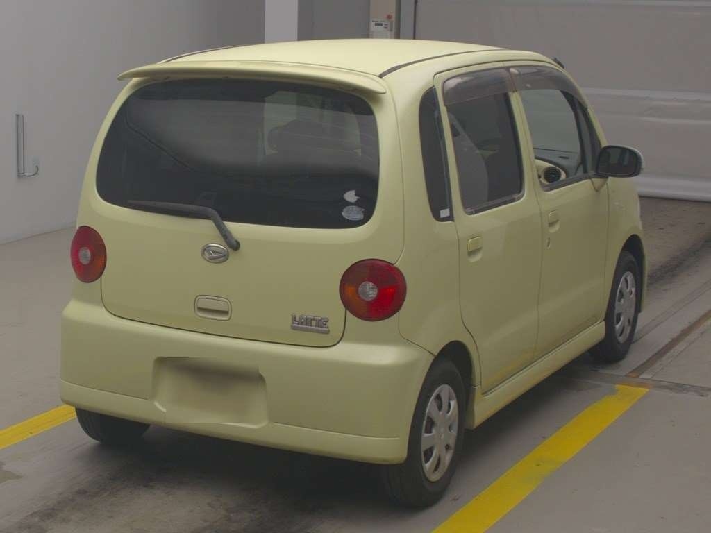 DAIHATSU MOVE LATTE