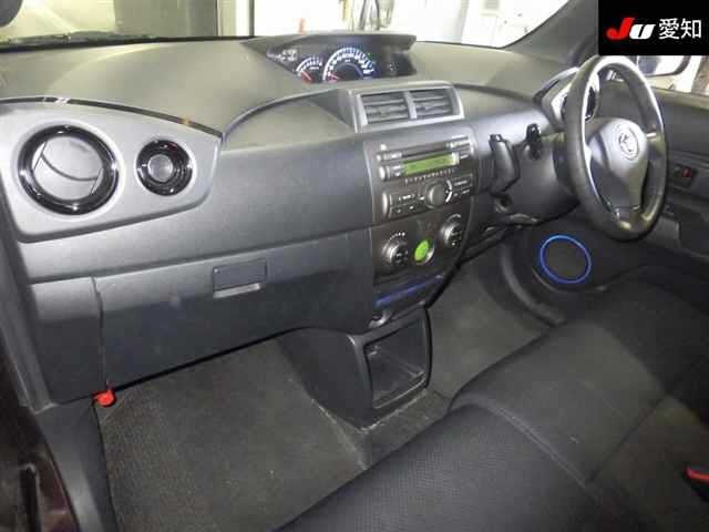 TOYOTA BB