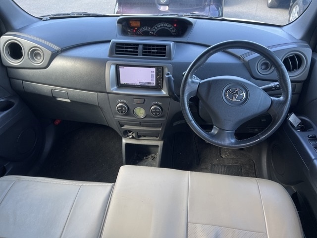 TOYOTA BB