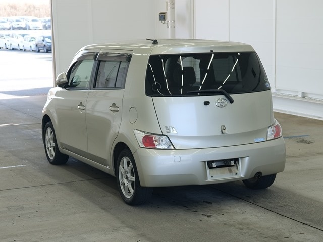 TOYOTA BB