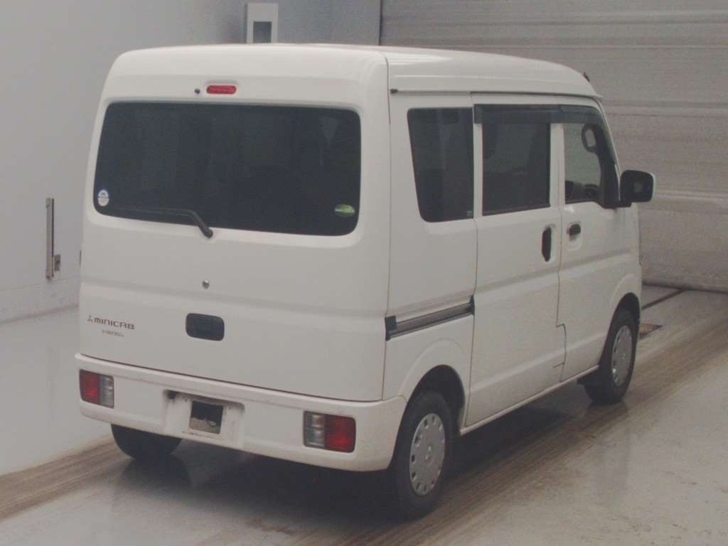 MITSUBISHI MINICAB