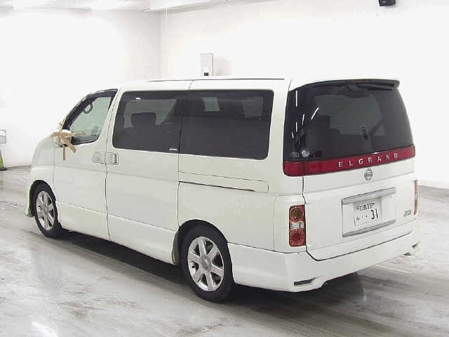 NISSAN ELGRAND