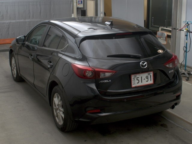 MAZDA AXELA