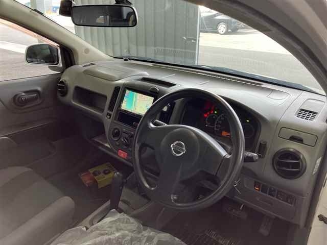 NISSAN AD