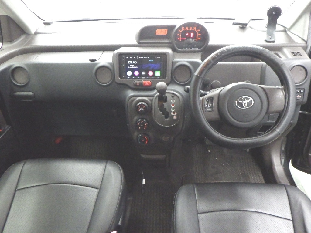 TOYOTA SPADE