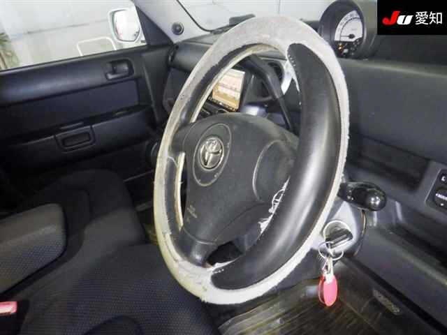 TOYOTA BB