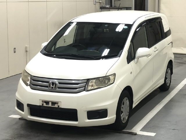 HONDA FREED SPIKE