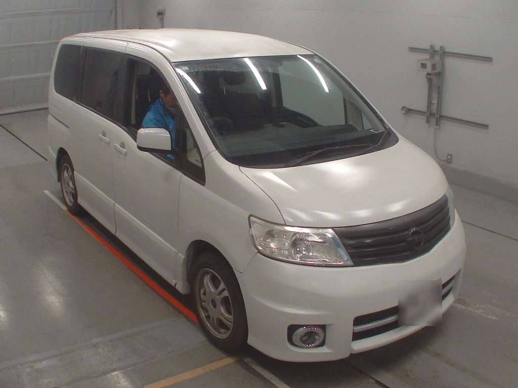 NISSAN SERENA