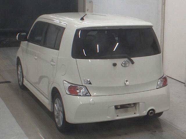 TOYOTA BB