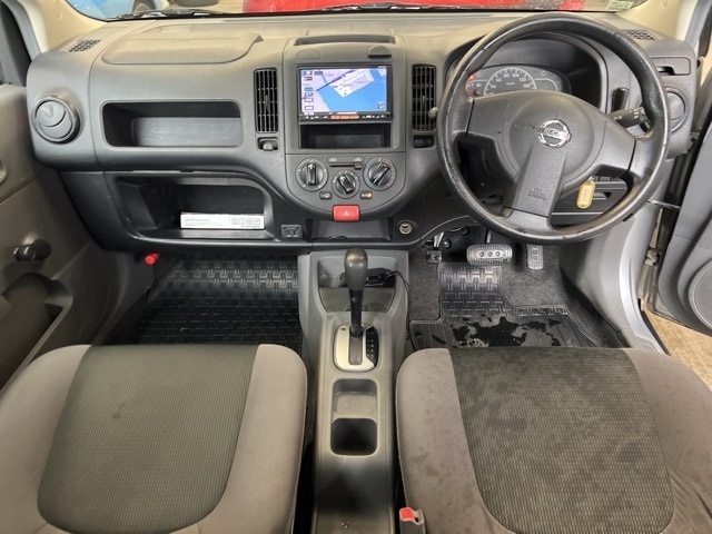 NISSAN AD