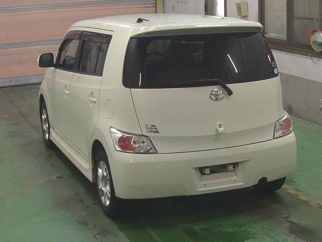 TOYOTA BB