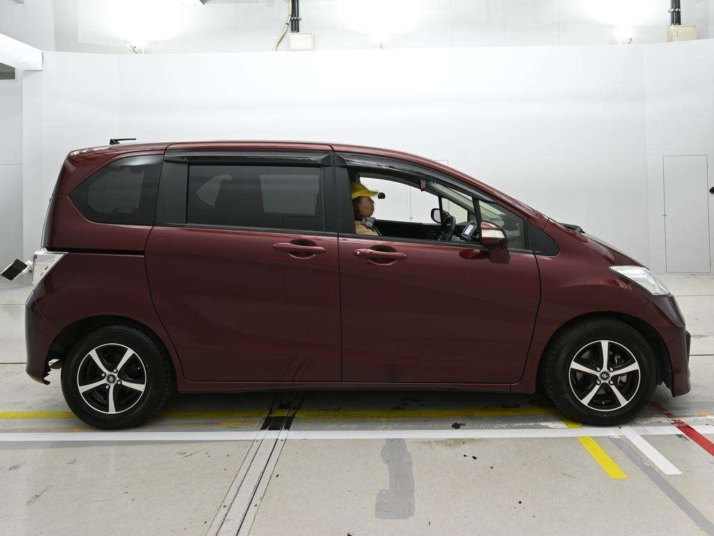 HONDA FREED SPIKE