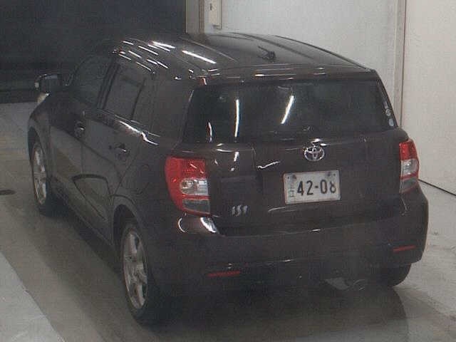 TOYOTA IST