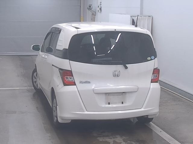 HONDA FREED SPIKE