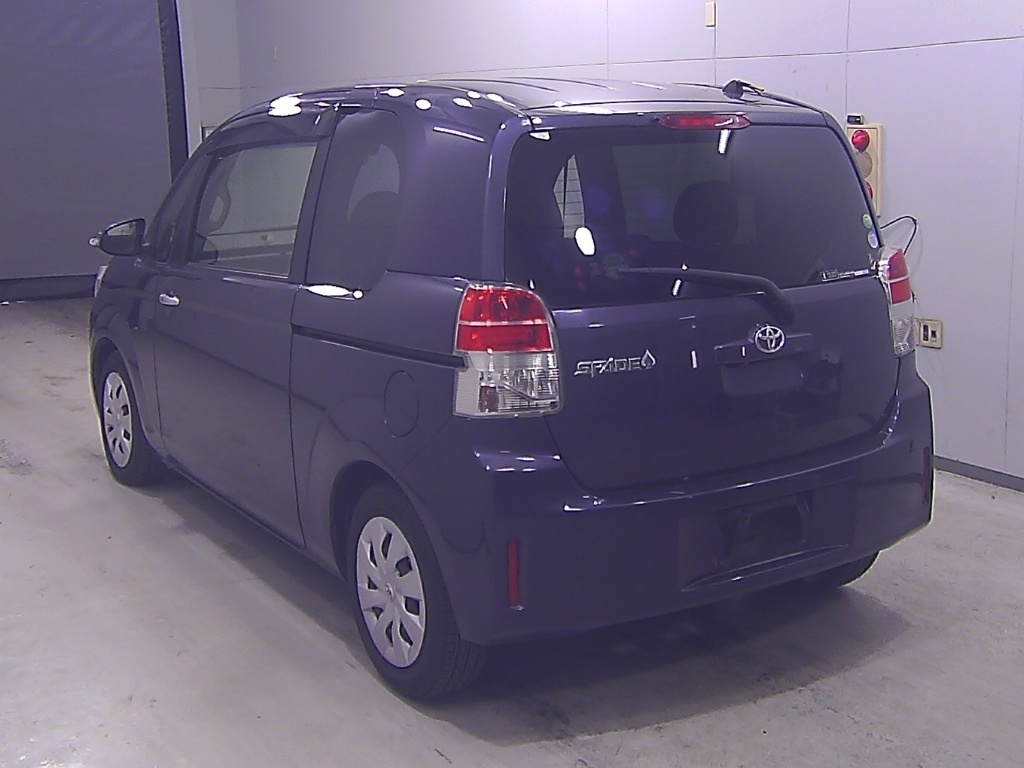 TOYOTA SPADE