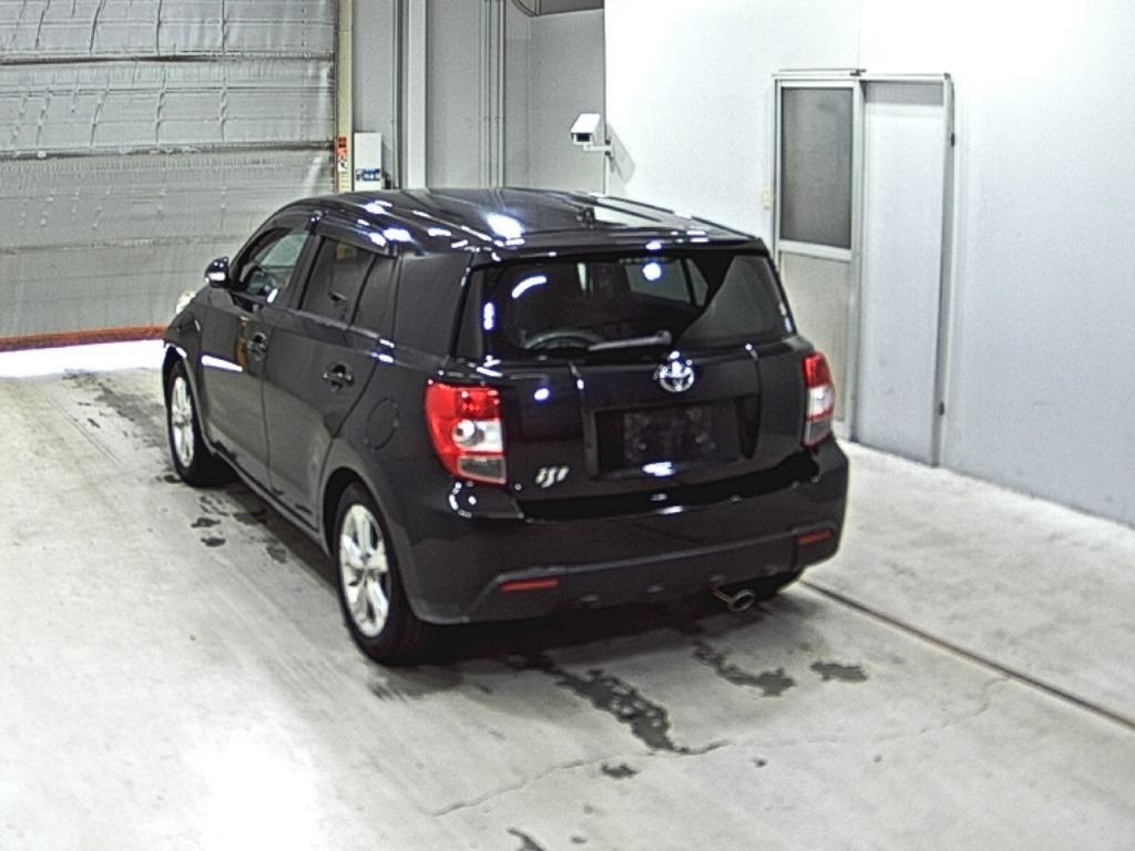 TOYOTA IST