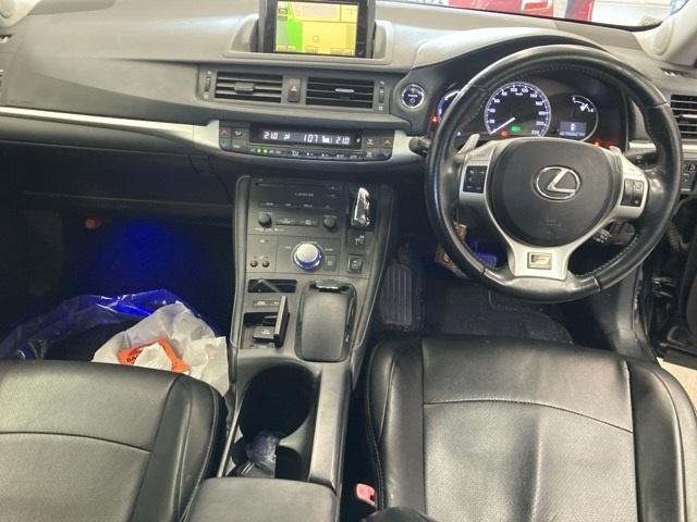 LEXUS CT200H