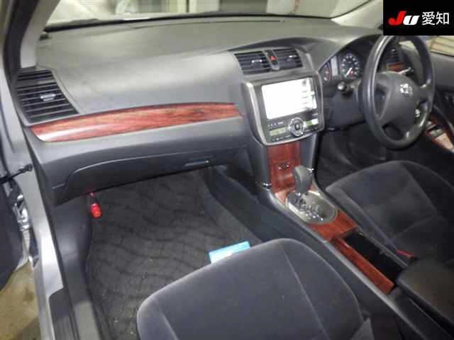 TOYOTA PREMIO