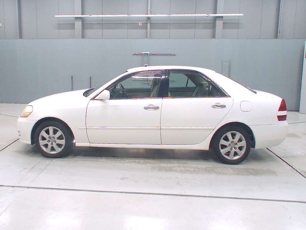TOYOTA MARK II
