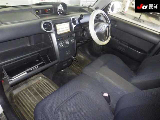 TOYOTA BB