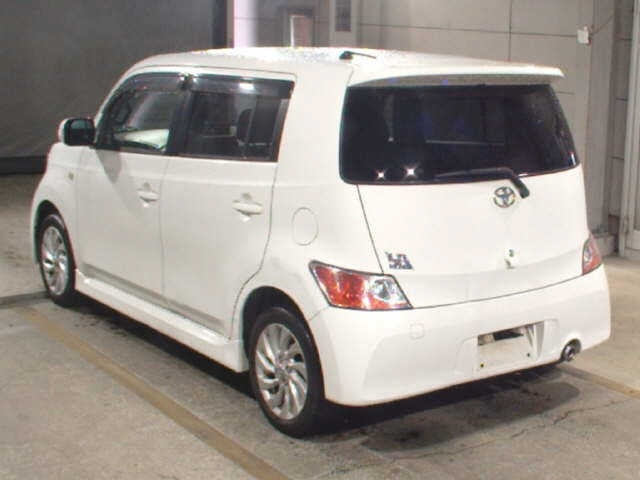 TOYOTA BB