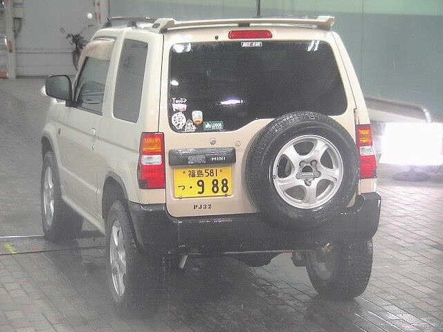 MITSUBISHI PAJERO MINI
