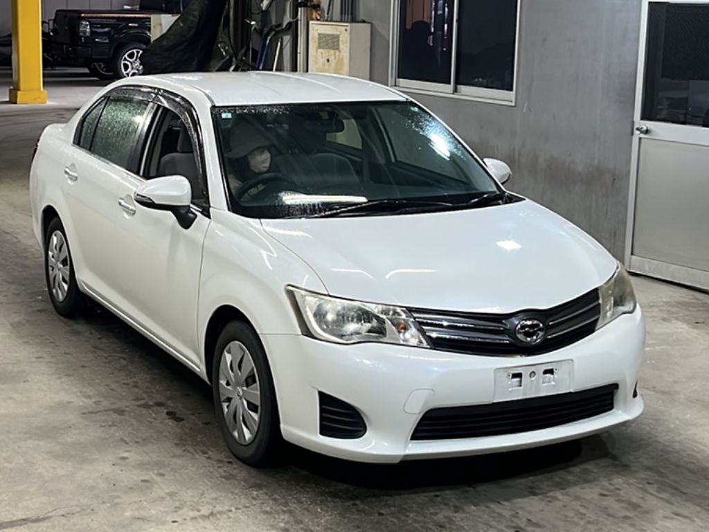 TOYOTA COROLLA AXIO