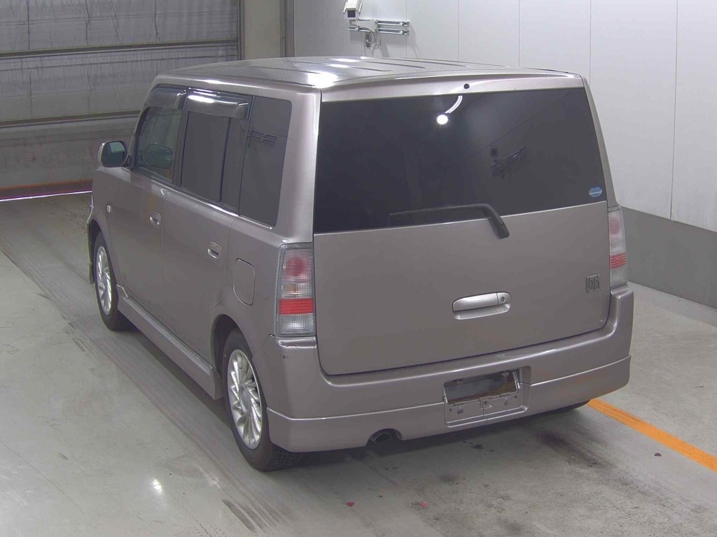 TOYOTA BB