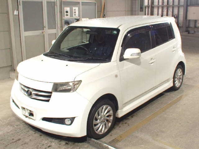 TOYOTA BB