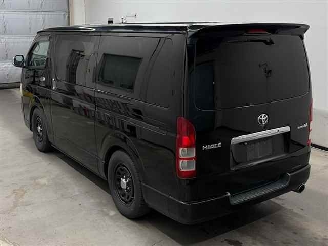 TOYOTA REGIUS ACE