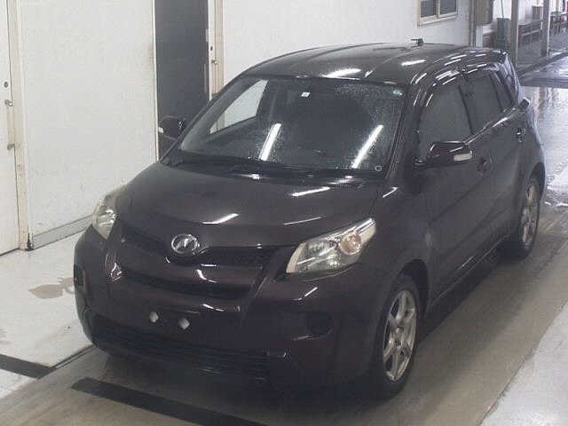 TOYOTA IST