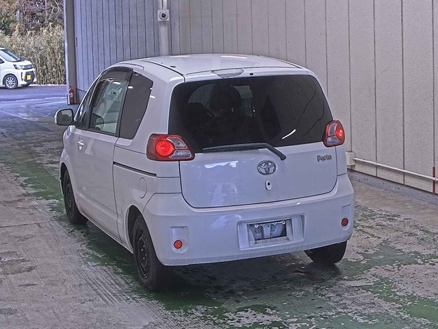 TOYOTA PORTE